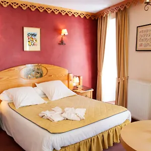 https://hotel-le-bois-joli.midi-pyreneeshotels.com